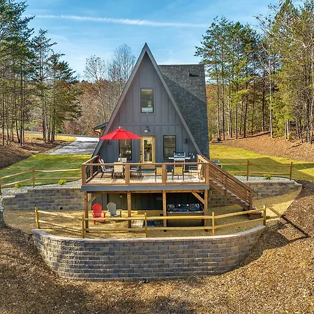 Lakefront, New, Private Dock, Hot Tub, Fire Pit, Canoe, Incredible Views